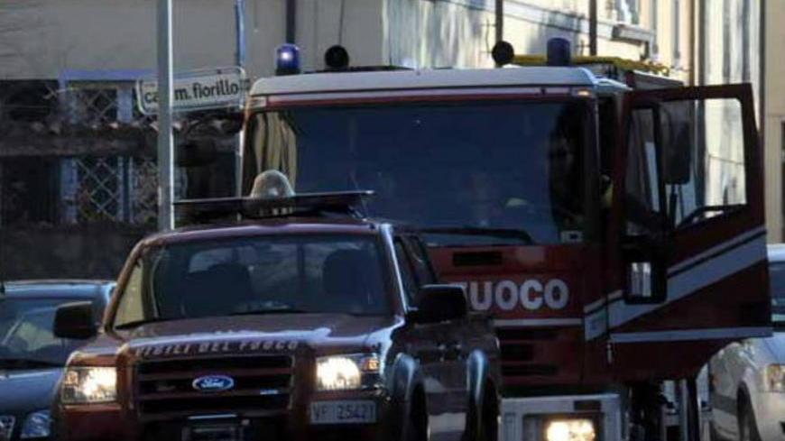 Anziana cade in casa arrivano in soccorso i vigili del fuoco