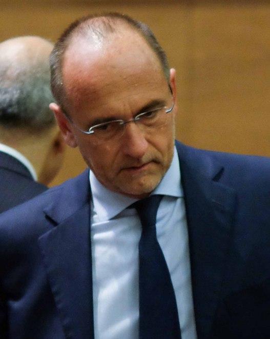 Forza Italia, il gruppo è spaccato 