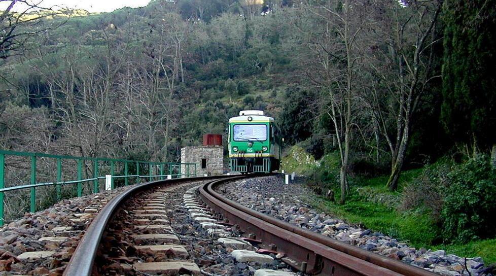 L’associazione utenti contesta la chiusura della linea ferroviaria