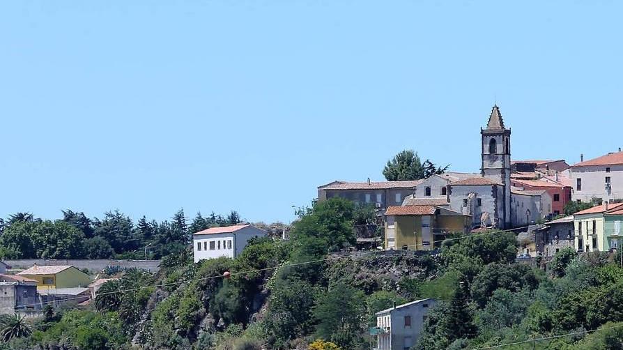 Sarà riaperta tra un mese la strada a rischio frane