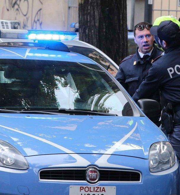 Lavori falsi per rimanere in Italia 