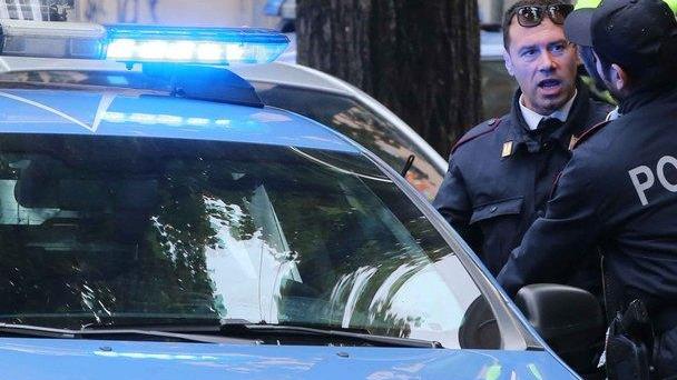 Lavori falsi per rimanere in Italia