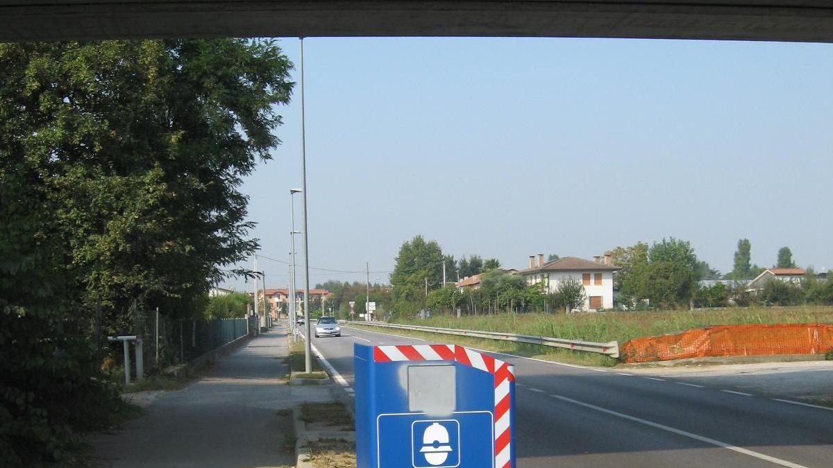 Dispositivo per il rilevamente della velocità