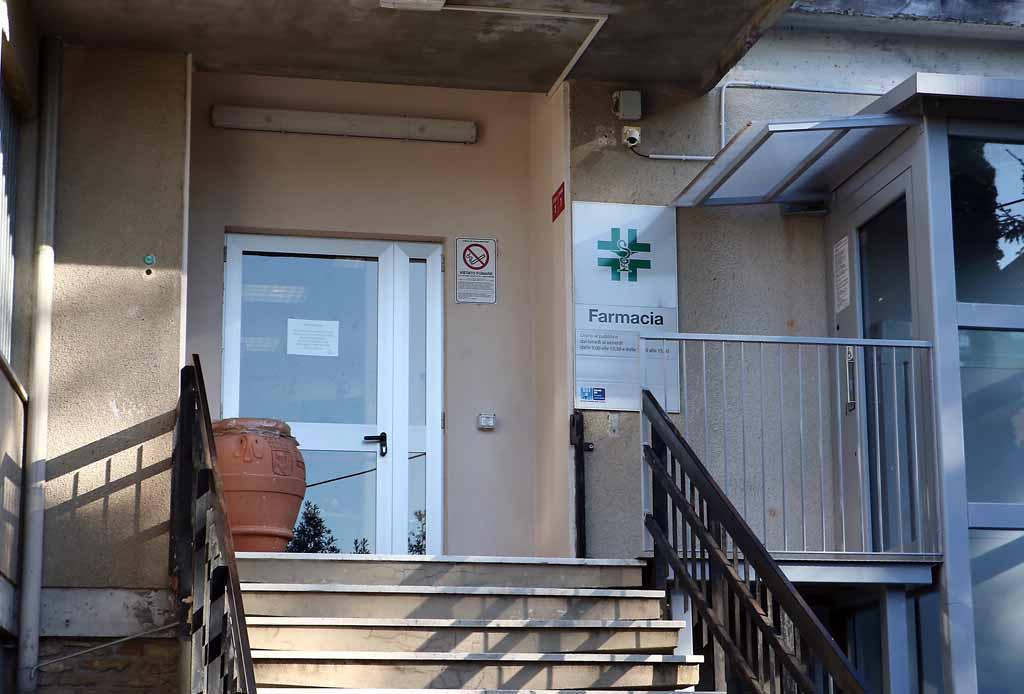 L'ingresso della Farmacia dell'ospedale