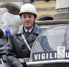 Terreni in pensione dopo 42 anni da vigile urbano