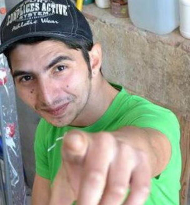«L’assassino di mio fratello si costituisca» 