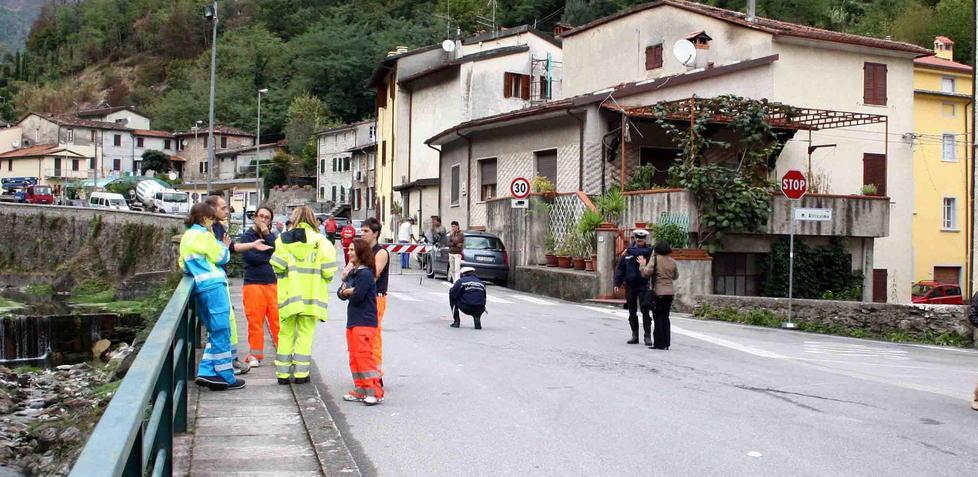 Avanti i cantieri per l’area di sosta nel paese di Riomagno 