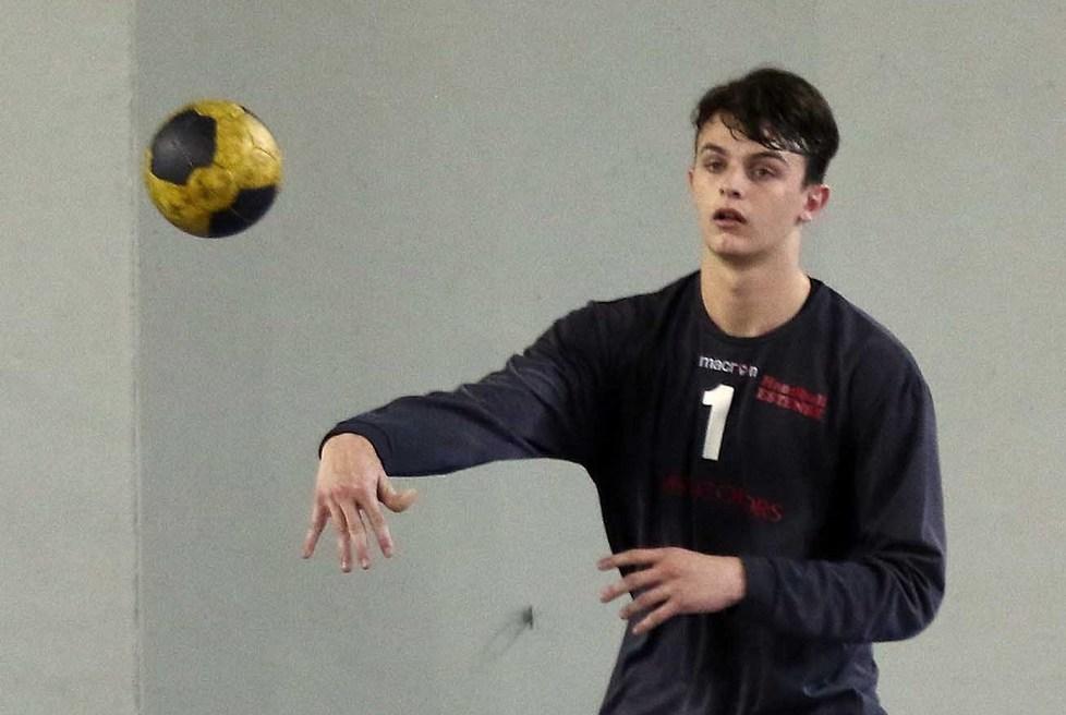 Pallamano A2/M. United ed Handball in campo