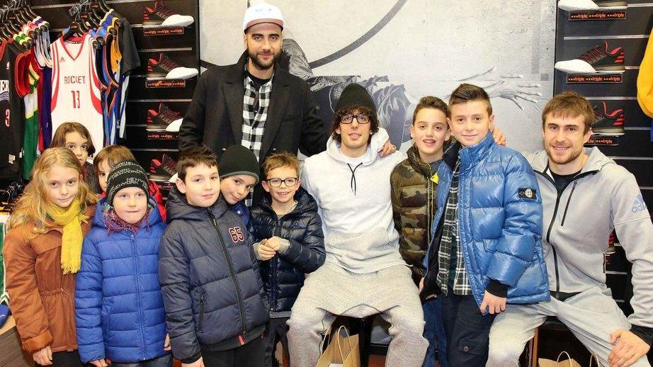 Una folla per il trio biancorosso