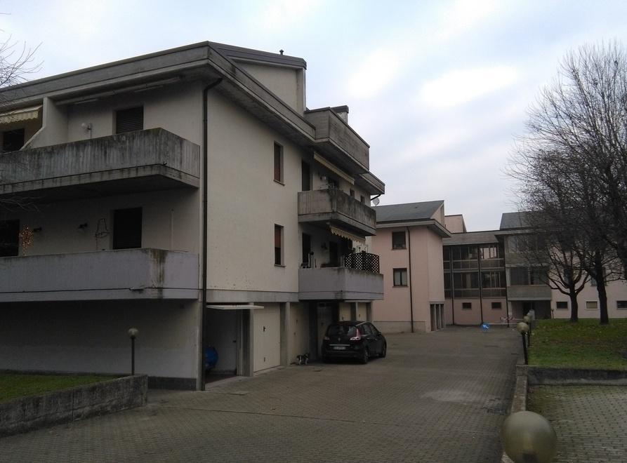 Padre, madre e figlia intossicati dal braciere 