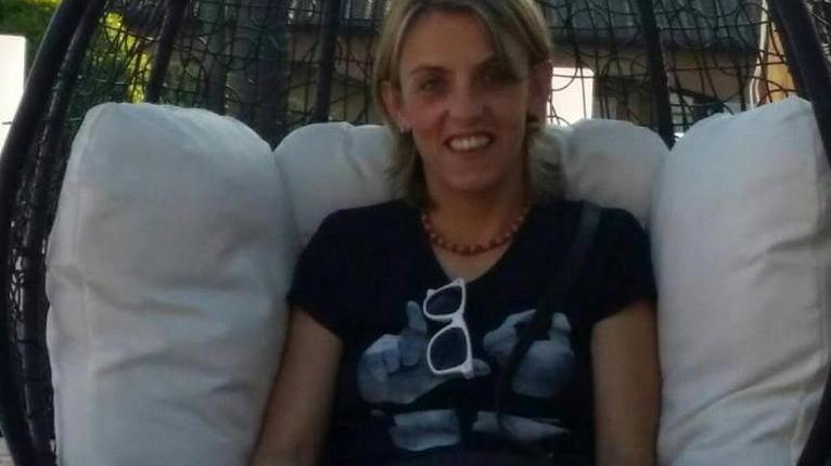 A cena per ricordare il compleanno di Linda