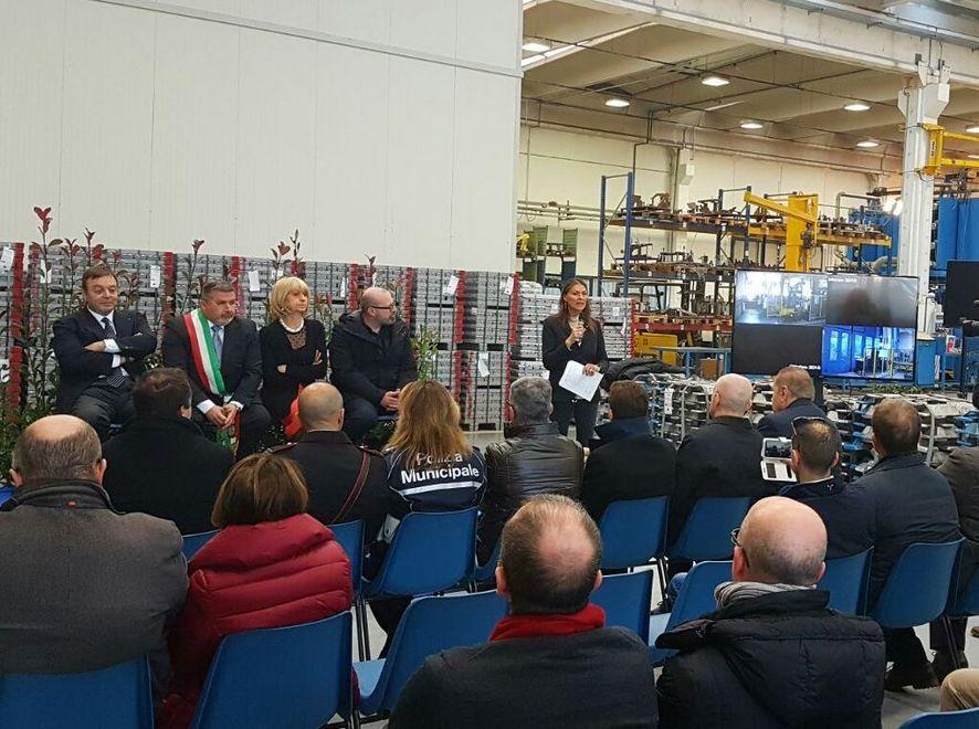 Taglio del nastro per la Omr Fonderia 