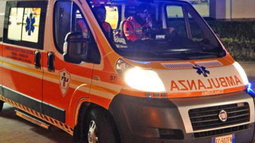 Muore anziano travolto da un’auto davanti al cinema