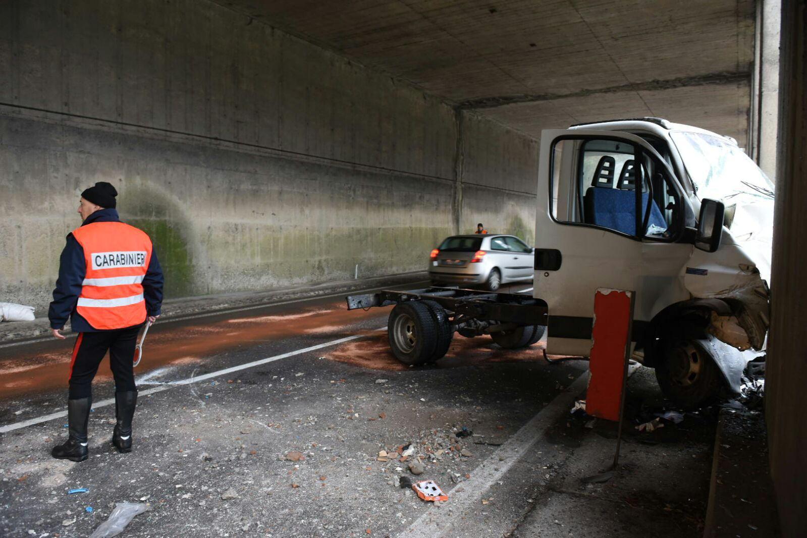 L'incidente sul Brennero (Foto Fiorenzo Sernacchioli)