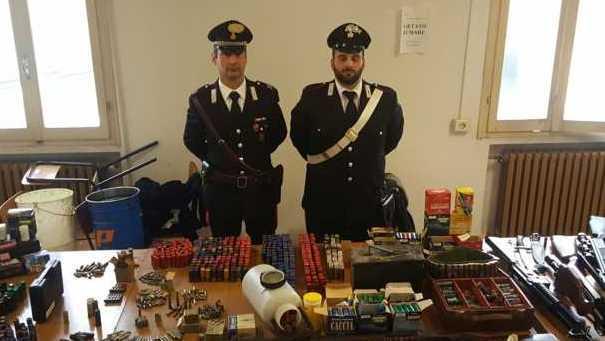 Scoperto un arsenale di armi, arrestato un imprenditore agricolo 