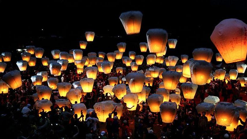 La “Festa delle Luci” si spegne tra le polemiche