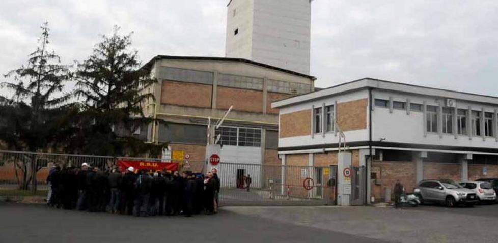 Sanac, vendita al buio. Tremano in 115 