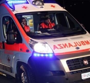 Frontale a Sinnai, grave una donna 