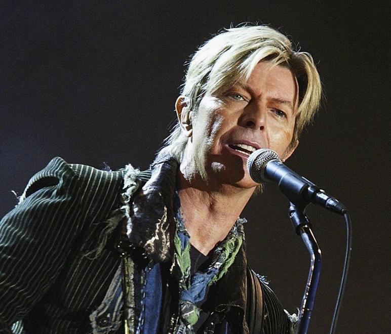 In pinacoteca una mostra su David Bowie
