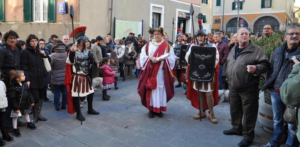 Piccola Betlemme con 100 figuranti 
