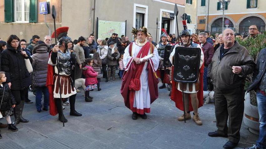 Piccola Betlemme con 100 figuranti