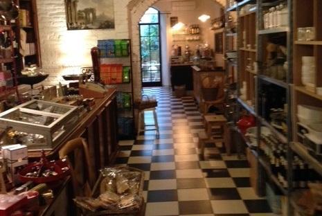 Memorie, una bottega caffè d’altri tempi