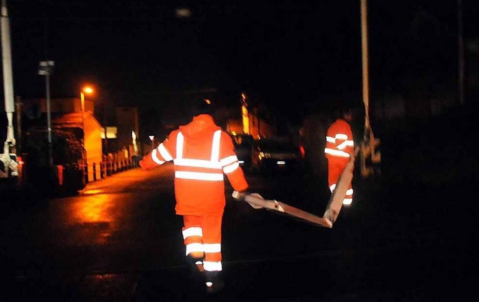 Tir distrugge il passaggio a livello 