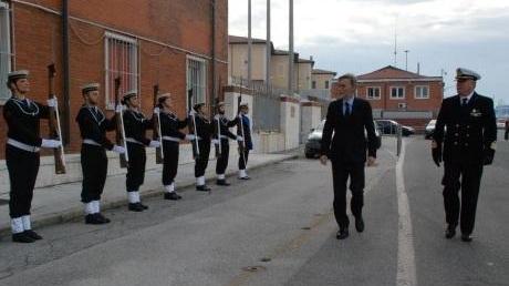 Il ministro in visita alla Capitaneria