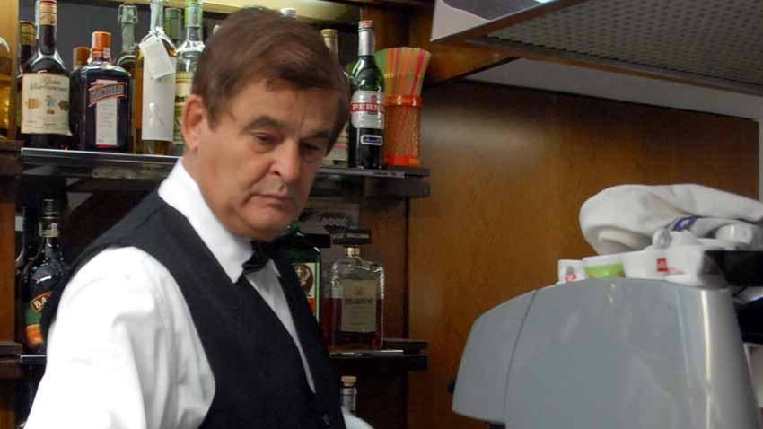 Beppe Capocchi, storico barista dell'Arlecchino