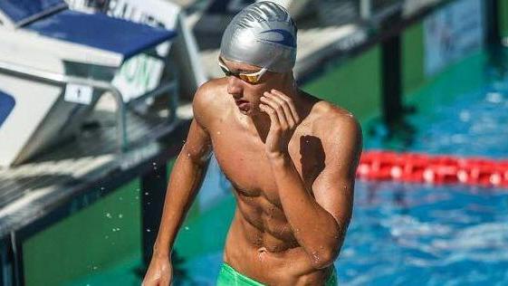 L’Azzurra domina in vasca e sboccia il talento di Leoni