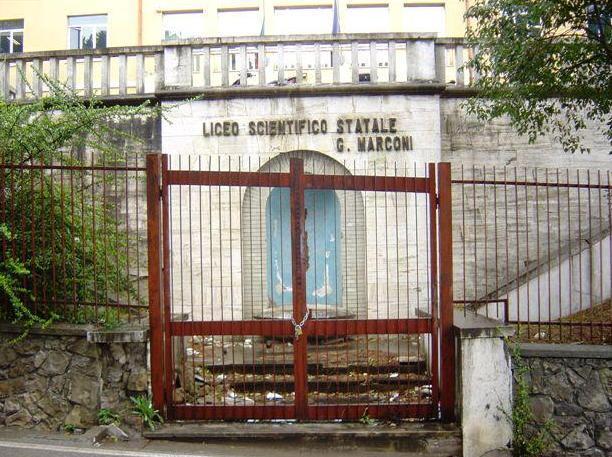 Il vecchio liceo scientifico a San Miniato