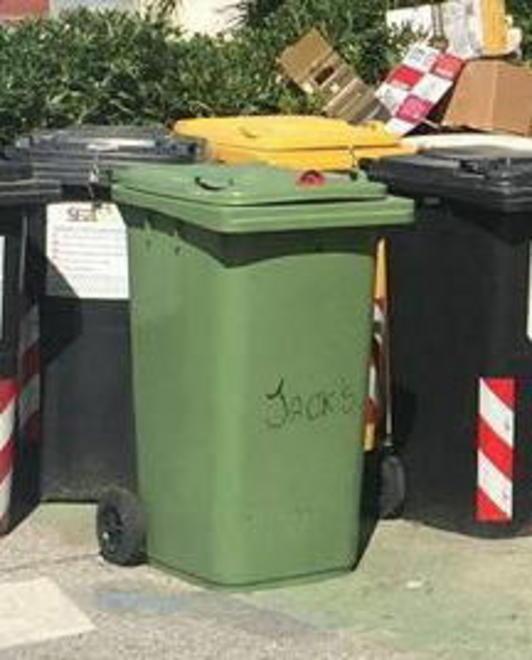 Tassa rifiuti con lo sconto per i negozi sulle colline