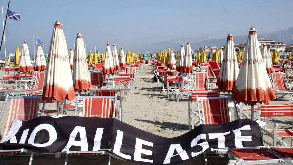 Aste dei bagni, l’Europa dice no all’equo indennizzo