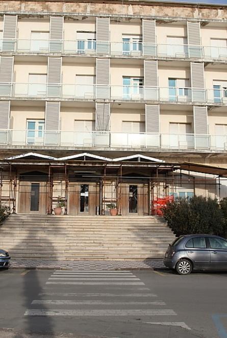 Ascensore in tilt, lezioni vietate ai disabili