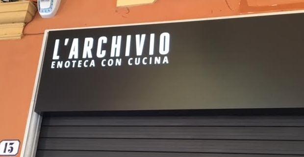 Centro, giù la saracinesca La morìa di negozi avanza 