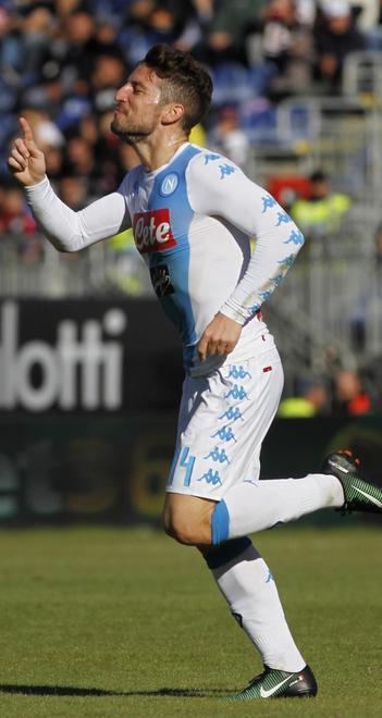 Il Napoli e la Roma vogliono ridurre il ritardo dalla vetta 