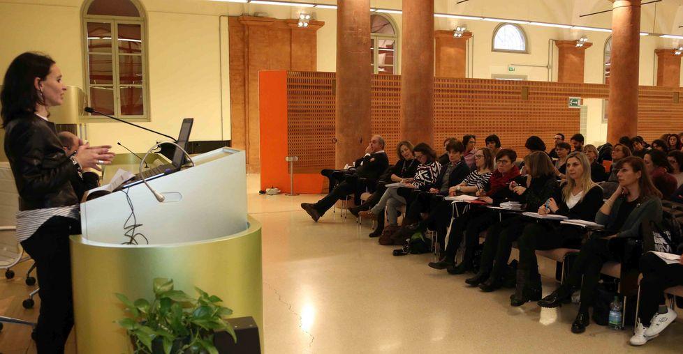 Natale, il sindaco Vecchi visita le scuole reggiane 