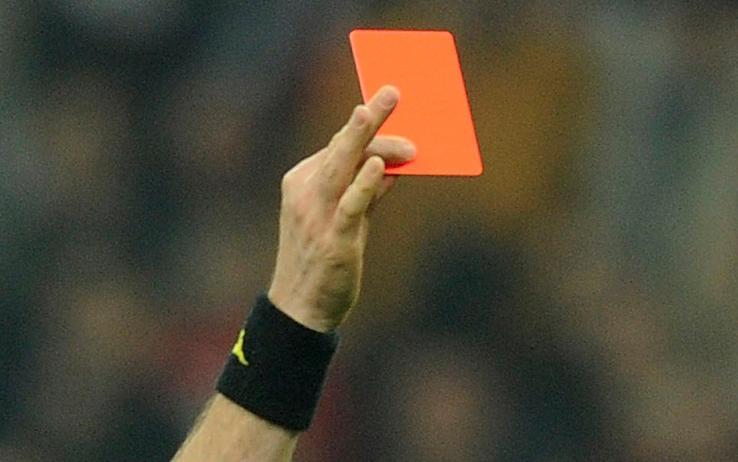 Sputa all’arbitro: giocatore squalificato fino al 20 giugno 2018