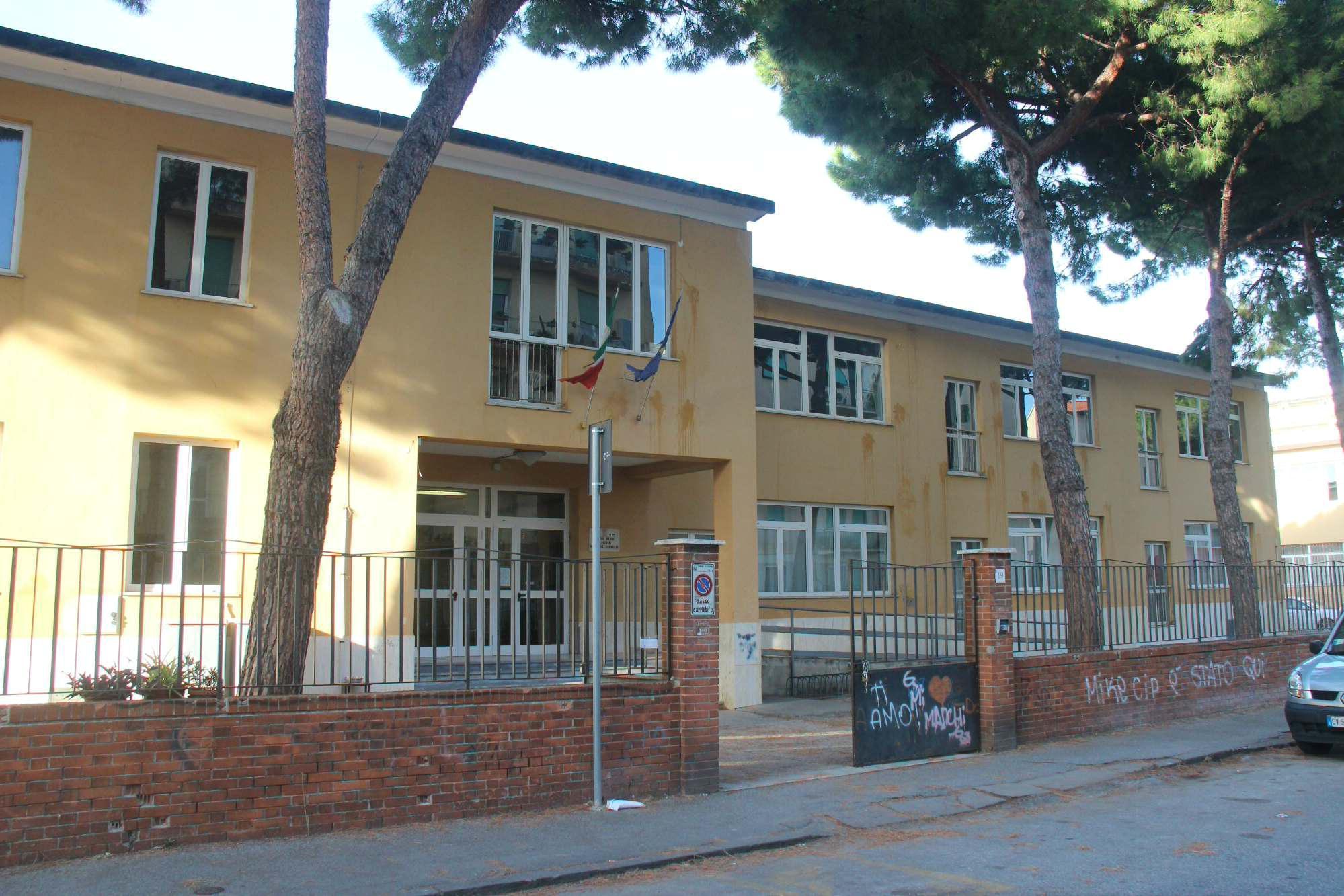 La scuola media Pazzini di via San Getano