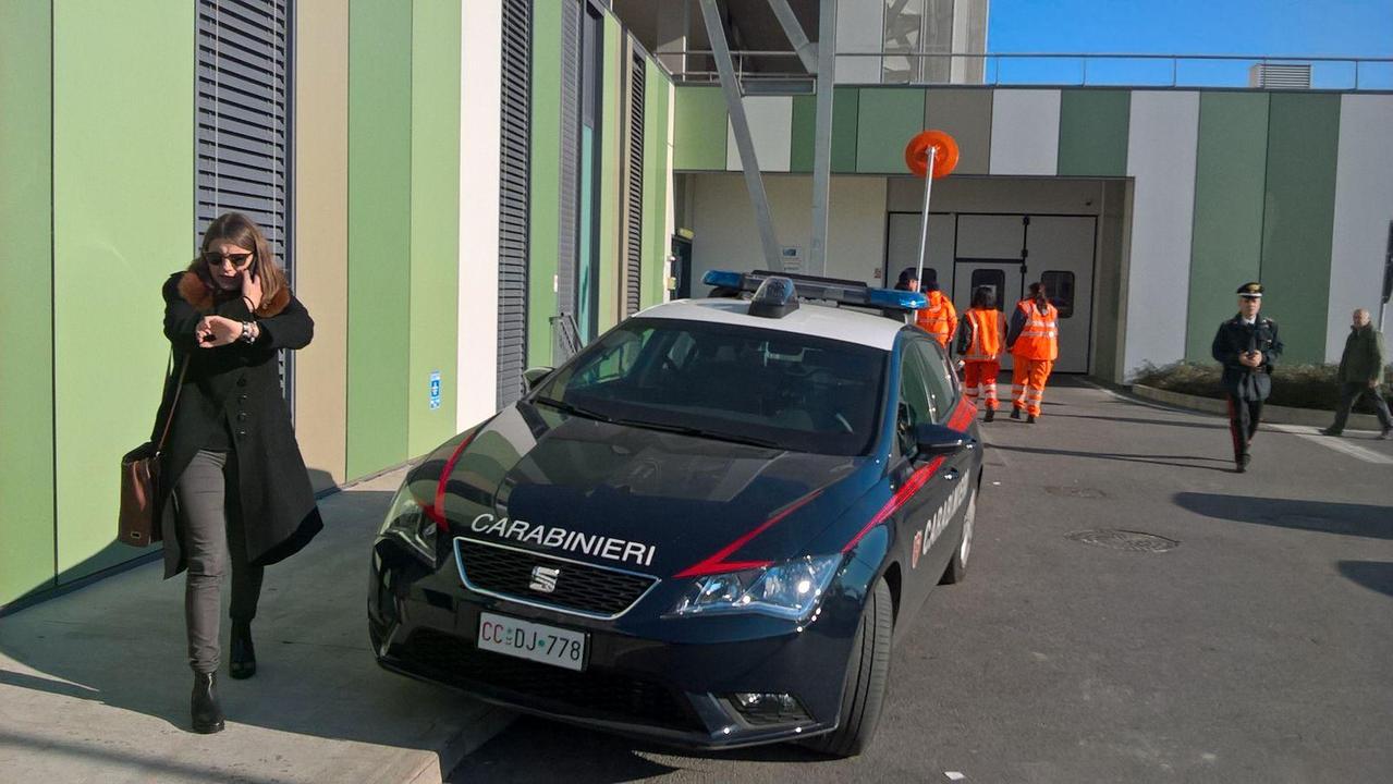 La gazzella dei carabinieri intervenuta in ospedale a Pistoia