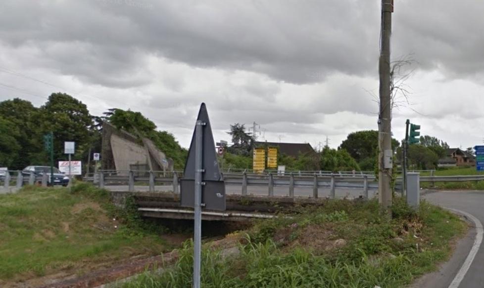 Traffico a singhiozzo sul Ponte di Sasso