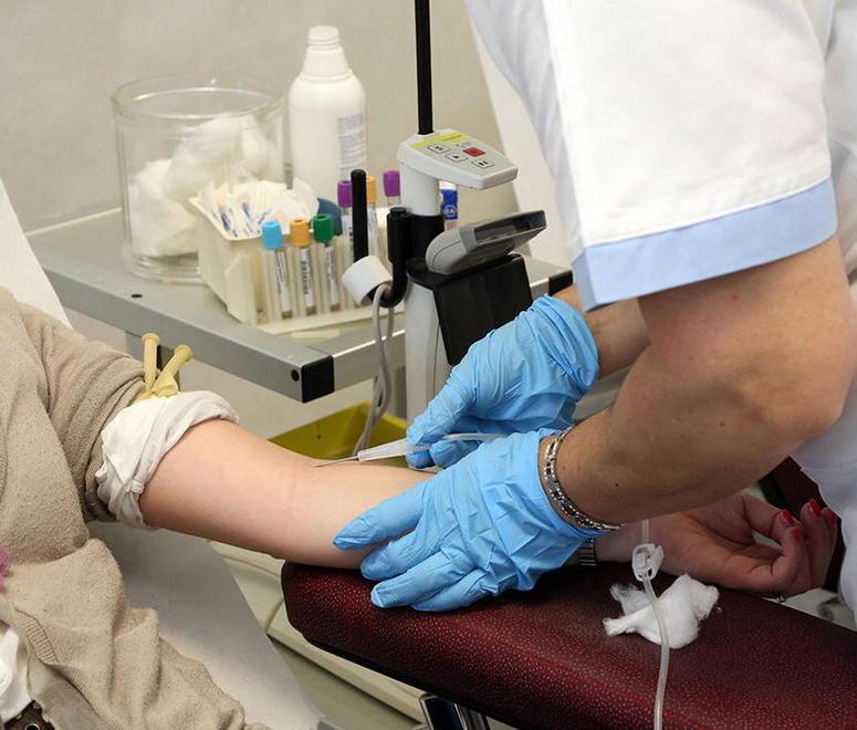 Appello a donare sangue per garantire gli interventi 