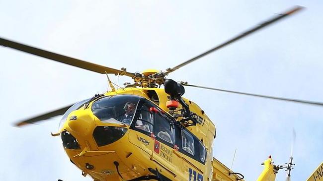 Finisce contro un albero Automobilista portato a Siena