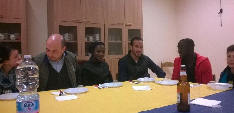 Integrazione, a pranzo con Mohamed. Capodanno con i rifugiati 