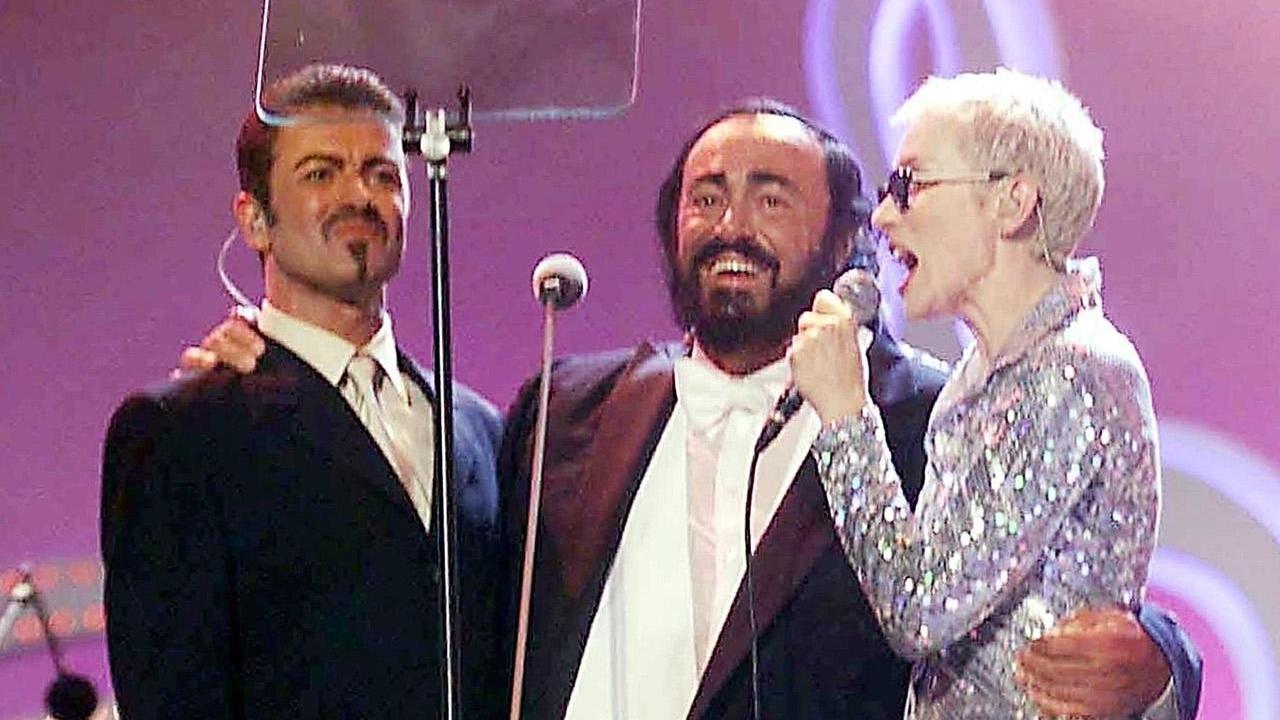 La morte di George Michael, fu tra i superospiti del Pavarotti and friends a Modena