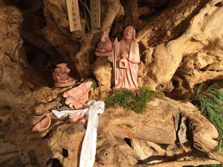 Il presepe danneggiato