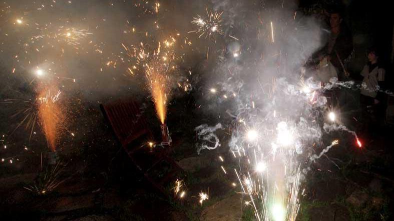 Petardi “liberi” in Versilia per il veglione ma non ovunque
