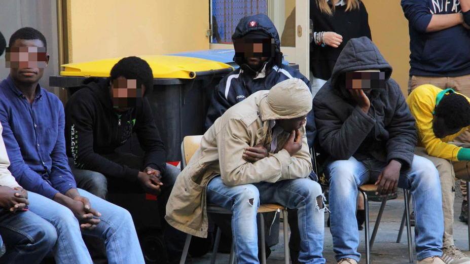 Profughi, nuovo bando 20 milioni per 900 migranti