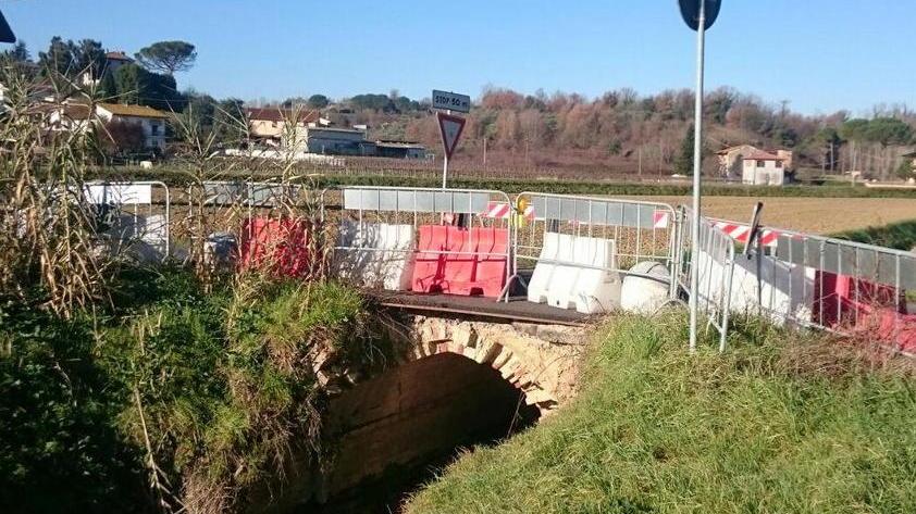 Ponte franato, manca il progetto del Consorzio