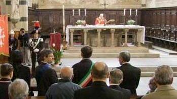 Malore in Duomo durante la Messa, paura per una donna